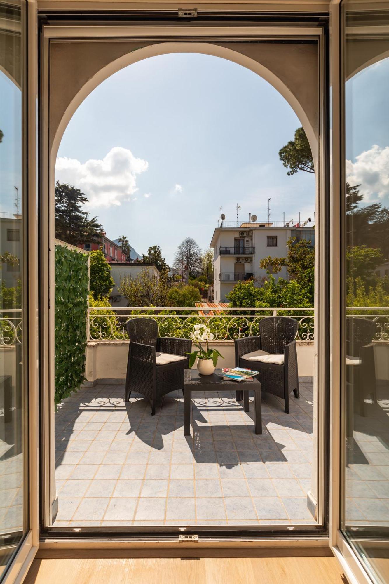 Yourhome - Villa Sorrento Meta Exterior photo